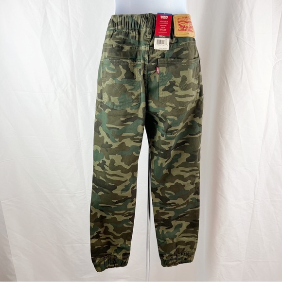 Levi's Youth Boy's Elastic Stretch Twill Jogger with Pockets (Green Camo) 12 - Picture 3 of 5